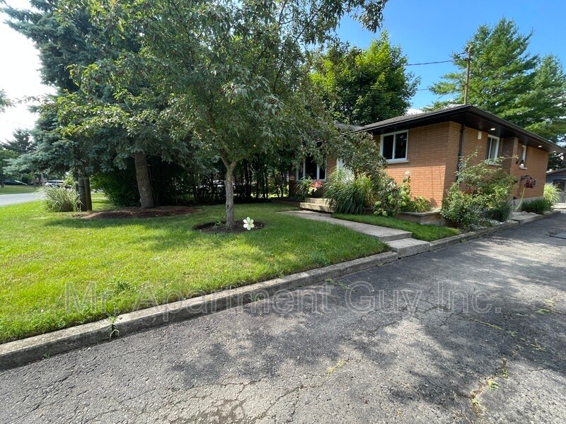 Primary Photo - 64 Stanley Ave