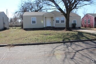 Building Photo - 708 Proctor Pl