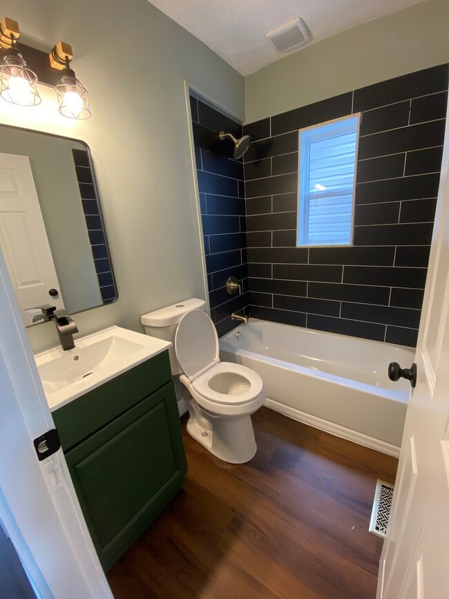 Photo - 3344 Spokane Ave House