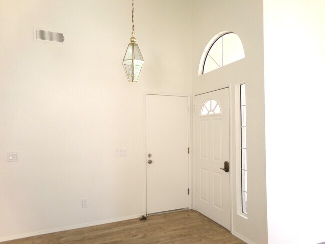 Foto del edificio - 4829 W Forest Oaks Ave