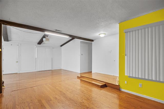 Foto del edificio - 2629 Peach Tree Ln