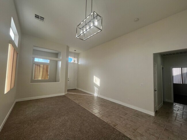 Foto del edificio - single story, 3 bed, 2 bath, 2 car garage in gated community in Summerlin
