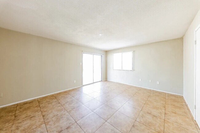 Foto del edificio - 6934 W Haven Ave