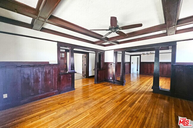 Building Photo - 648 Heliotrope Dr