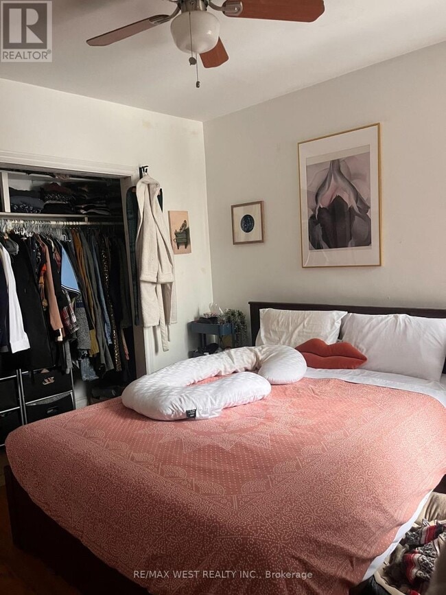 Photo du bâtiment - 1504 Dufferin St