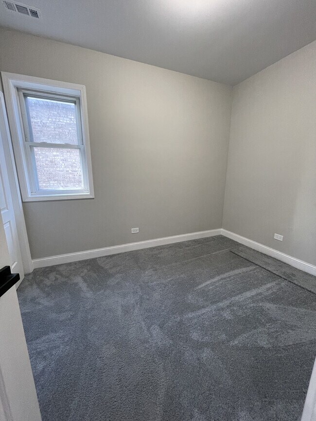 Building Photo - 6125 S Keating Ave