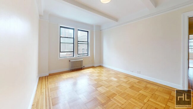 Foto del edificio - EAST 92 STREET