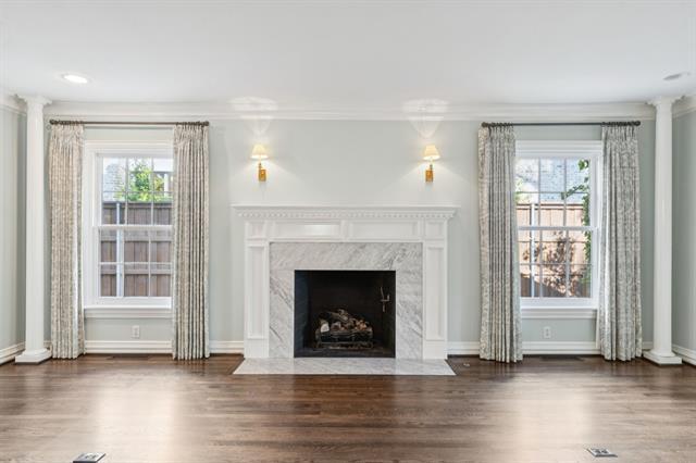 Building Photo - 4437 Larchmont St