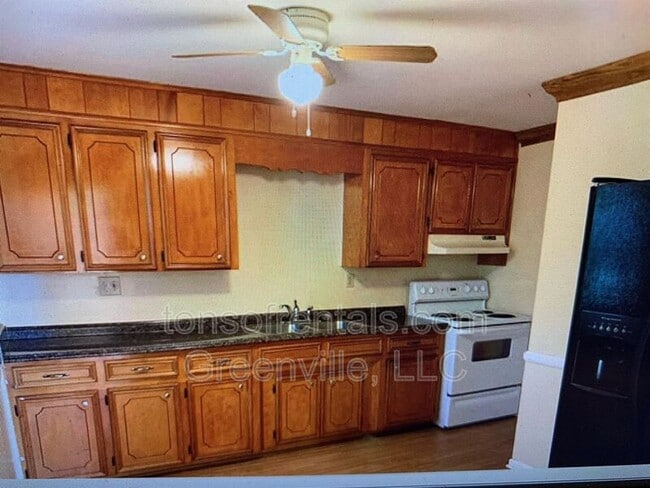 Building Photo - 1973 John Dodd Rd