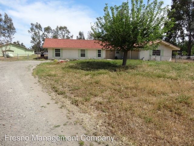 Building Photo - 12353 N Friant Rd