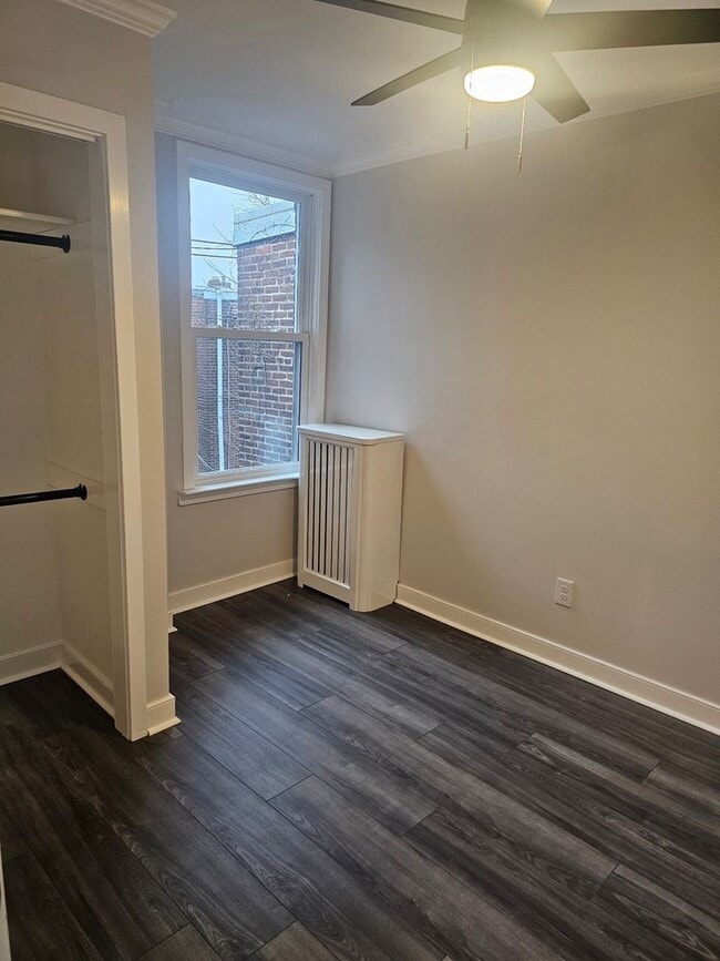 Foto del edificio - 5207 Hawthorne St