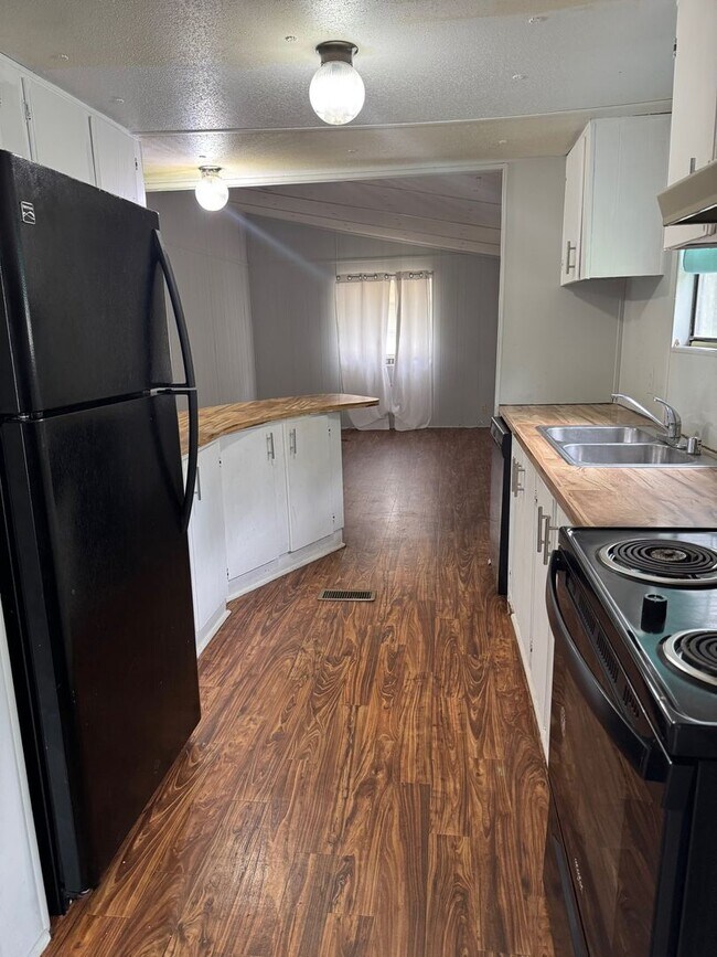 Foto del edificio - Double Wide on 1 Acre in Crawfordville