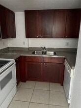 Building Photo - 2536 NW 24th St