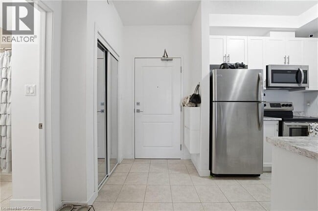 Building Photo - 101 Shoreview Pl