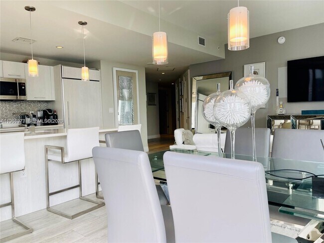 Foto del edificio - 45 SW 9th St