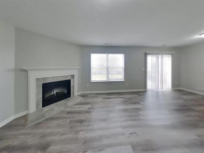 Building Photo - For Rent 3 bedroom 2 bath house