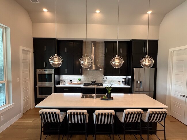 Kitchen, Double Ovens, Microwave on Island - 1712 Friendship Ln