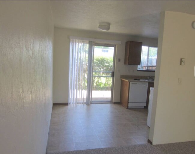 Foto del edificio - 1035 NW 27th St