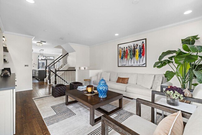 Foto del edificio - 436 Albany Ct