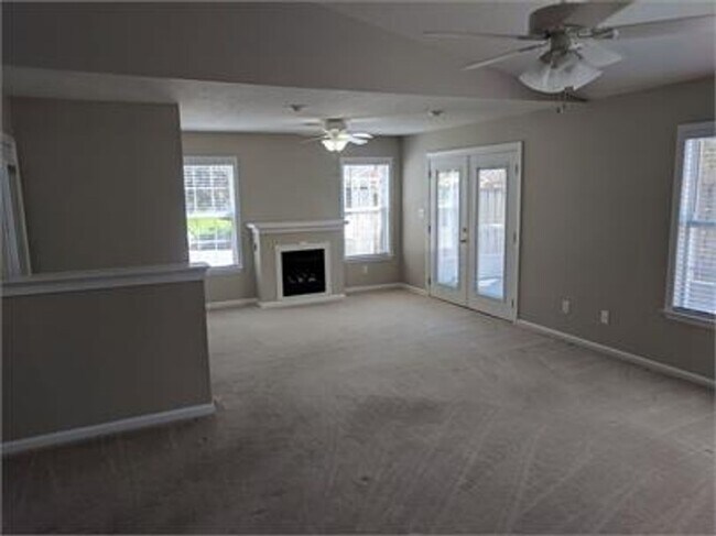 Foto del edificio - 3101 Lucas Ln SW