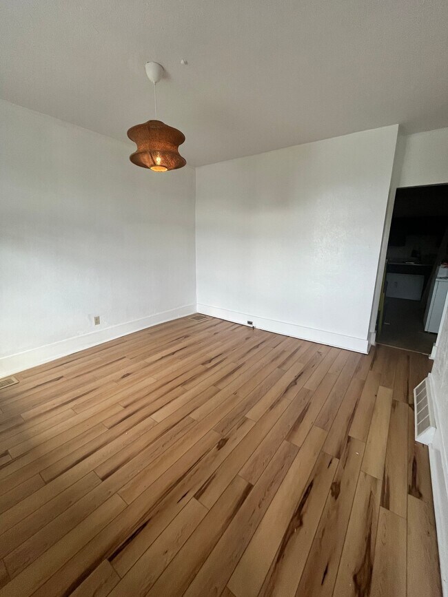 Foto del edificio - 3336 Ajax St