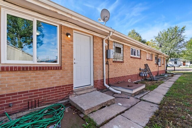 Photo - Charming 2-Bedroom unit with Modern Updates House