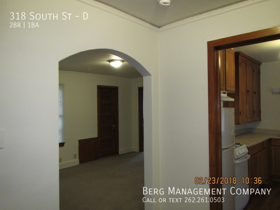 Primary Photo - Charming Two Bedroom One Bath Downtown Wau...