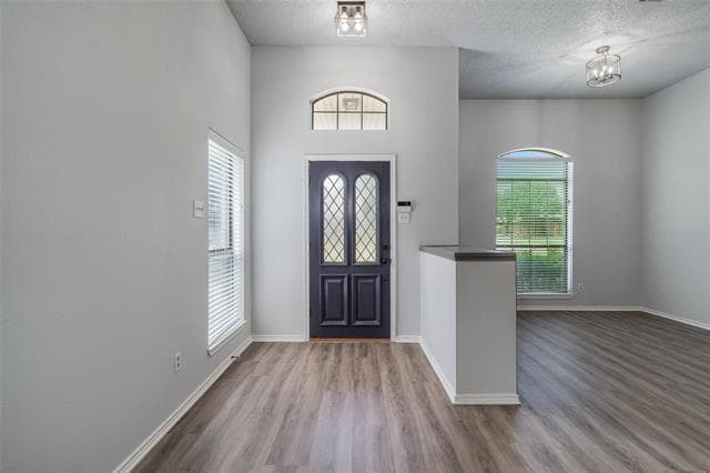 Building Photo - 6310 Azalea Dr