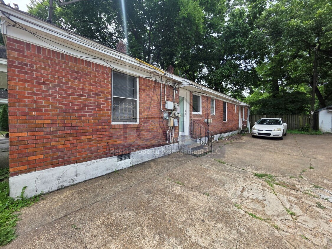 Building Photo - 3725 Tutwiler Ave