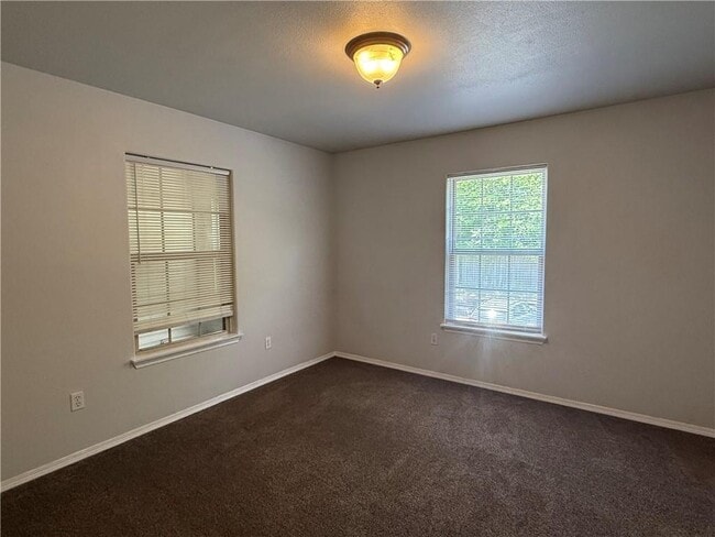 Building Photo - 8148 Randall Ln