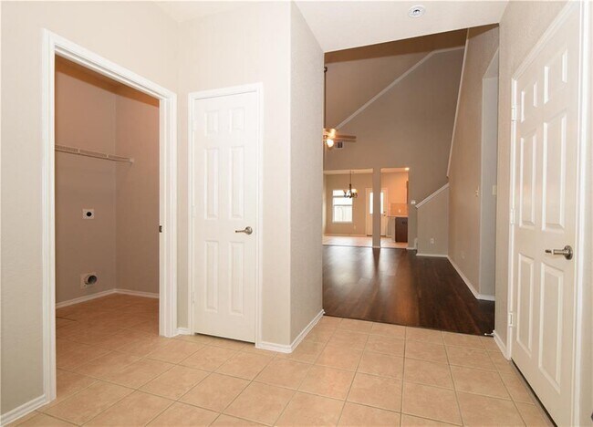 Foto del edificio - 18018 Hillock Glen Ln