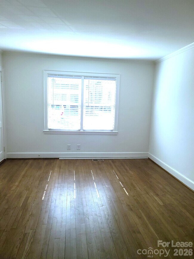 Foto del edificio - 2114 Brandon Cir