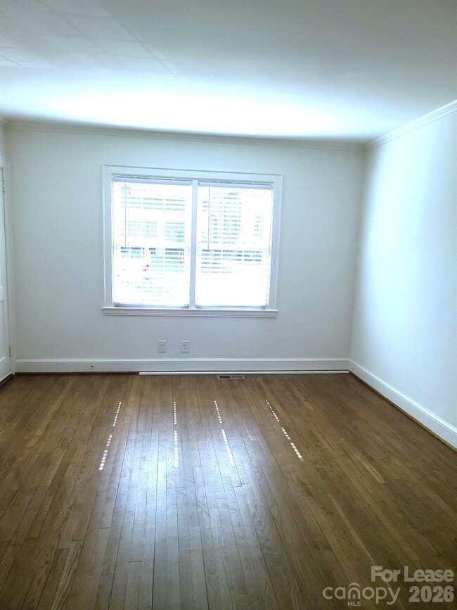 Building Photo - 2114 Brandon Cir