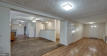 Building Photo - 7 Dresser Ave