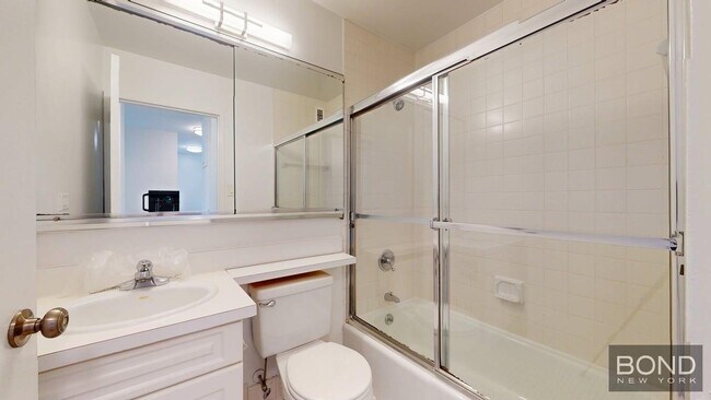 Foto del edificio - 400 E 71st St