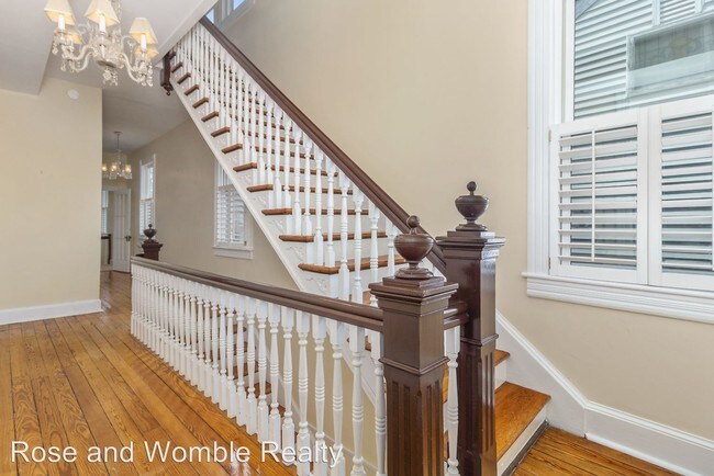 Building Photo - 6 br, 4.5 bath House - 314 Court Street