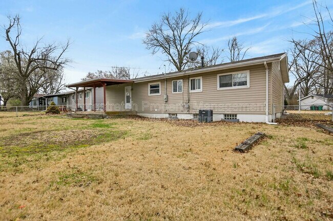 Building Photo - 10412 Gardo Ct