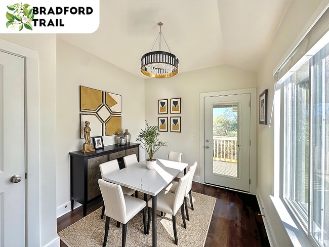 Foto del edificio - 1215 Corporate Dr