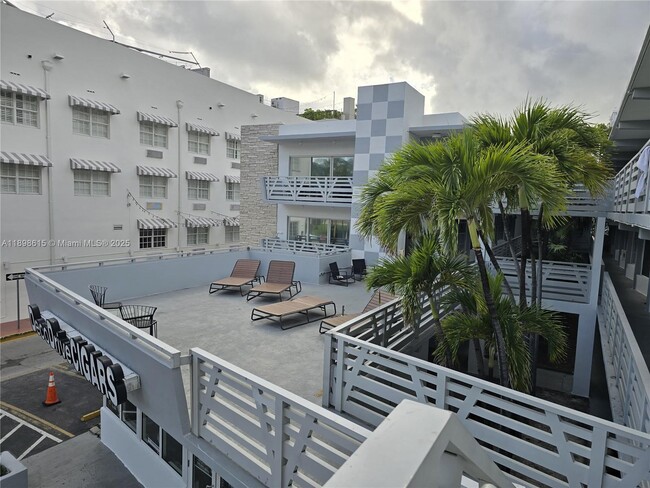 Foto del edificio - 1446 Ocean Dr