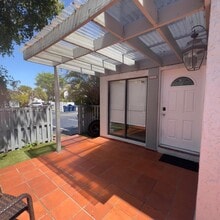 Building Photo - 10550 NW 7th Terrace