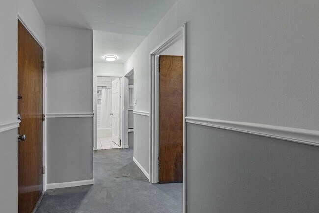 Foto del edificio - 2655 W 47th St