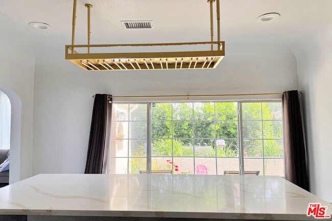 Building Photo - 1245 N Orchard Dr