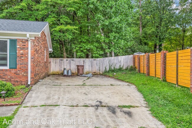 Foto del edificio - 4 br, 2 bath House - 8 Wild Partridge Ct