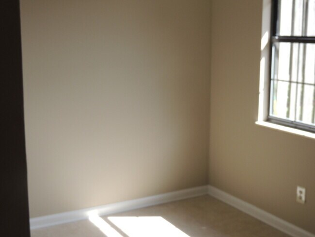 Foto del edificio - Charming 2-Bed, 2-Bath Townhouse in NW Kno...