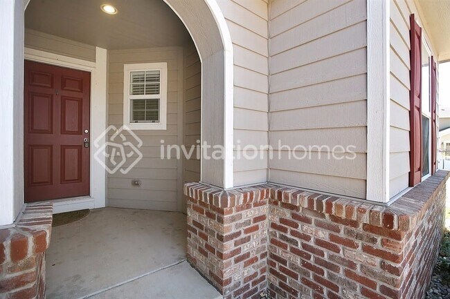 Building Photo - 4305 Ranch Creek Dr