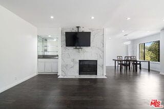 Building Photo - 853 Le Doux Rd