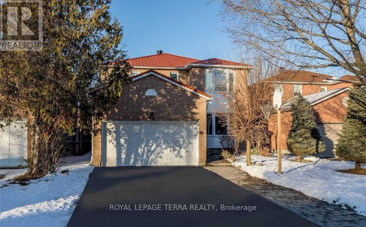 Primary Photo - 44 Carruthers Crescent