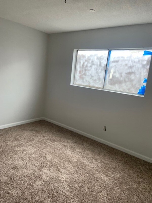 Foto del edificio - 6342 Springfield St