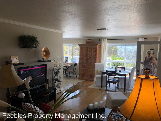Foto del edificio - 3 br, 1 bath House - 206 Canyon Highlands Dr