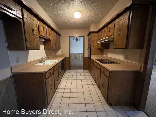Building Photo - 3 br, 2 bath House - 4420 Ridgecrest